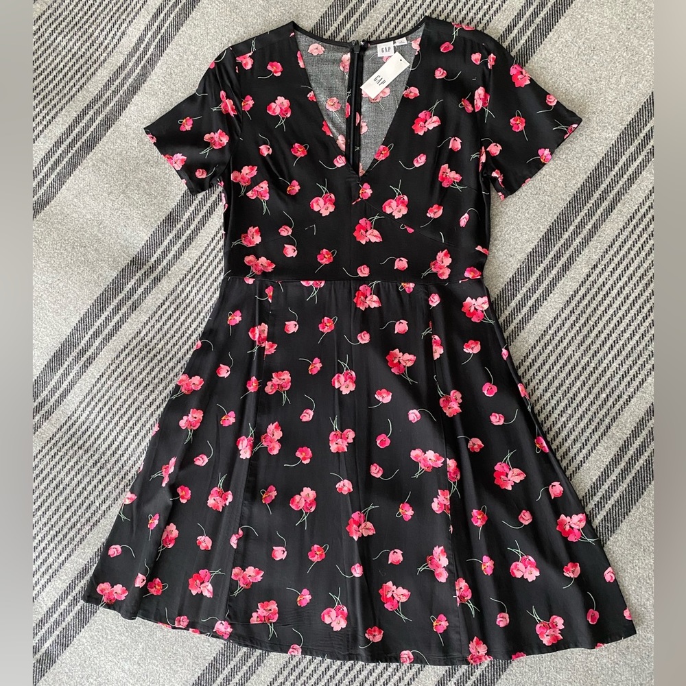 NWT Gap black floral sundress size 4